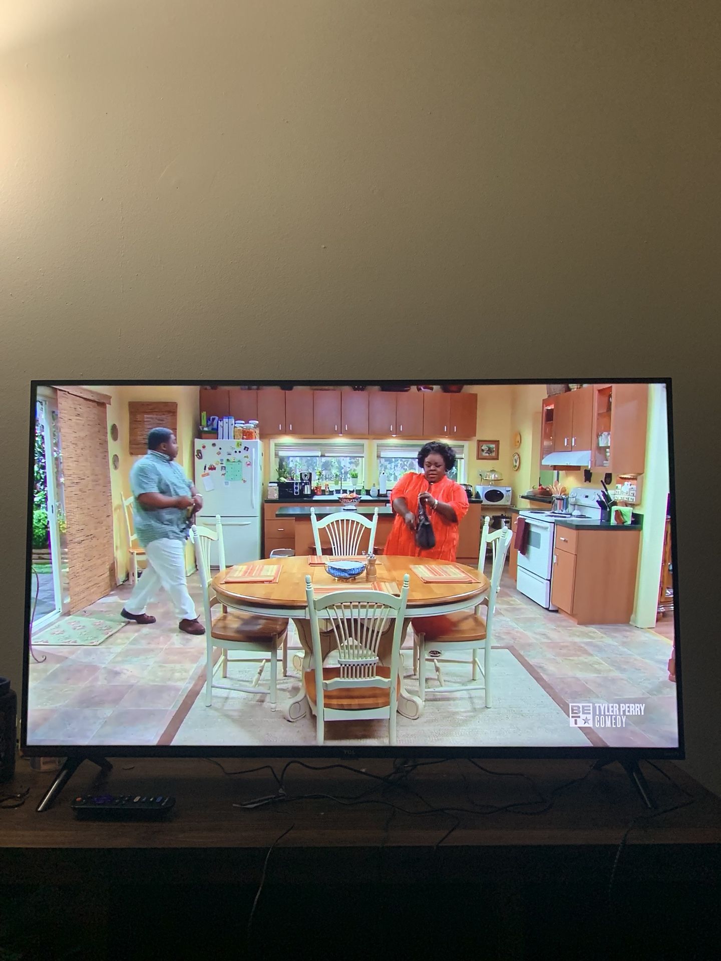 43” TCL Roku Tv