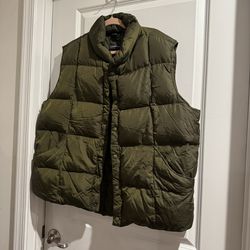 Lands' End Dark Green Puffer Vest size xl