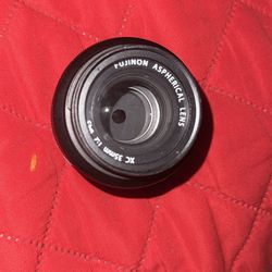 Fujifilm XC 35mm f/2