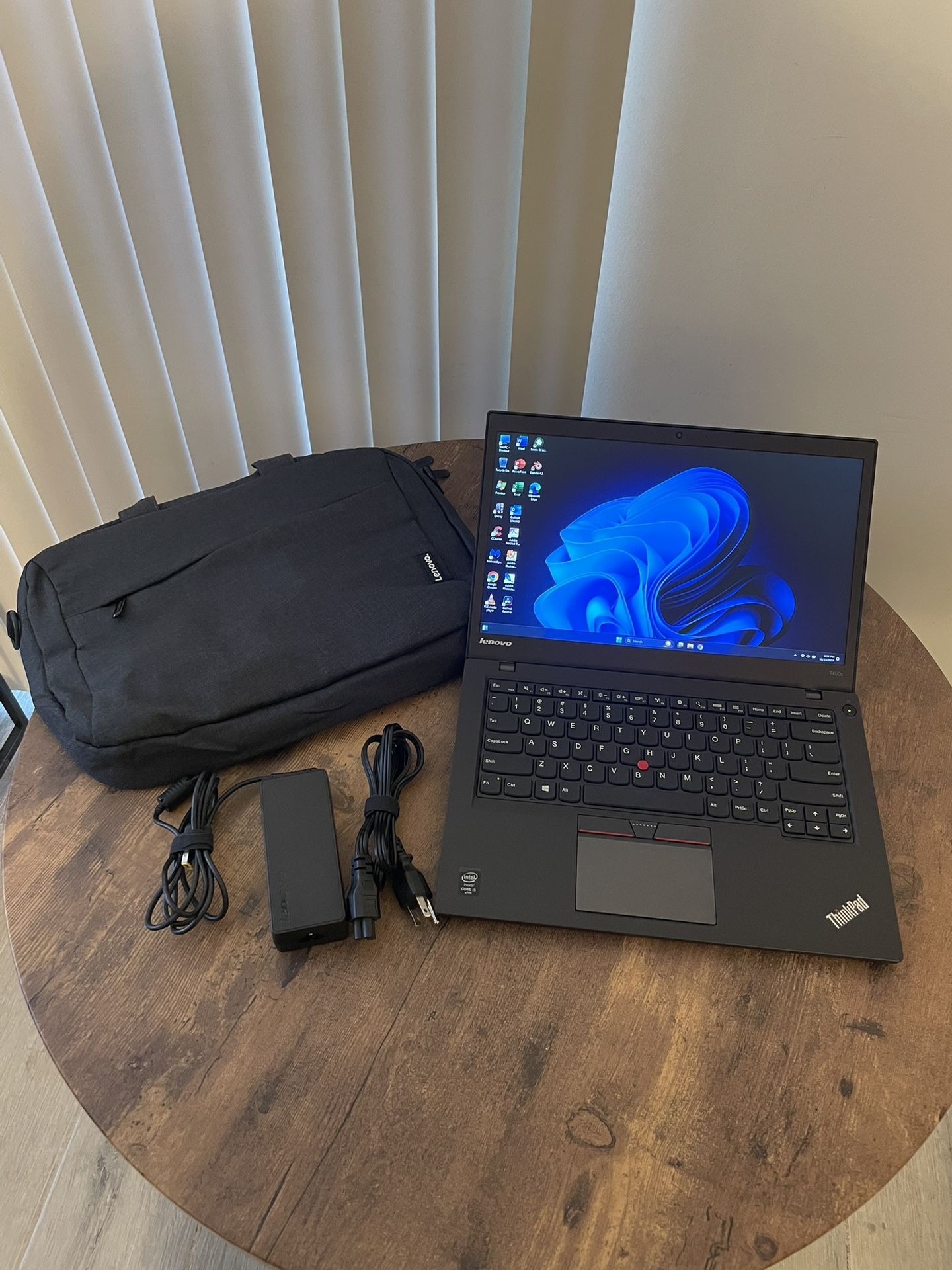 Lenovo Thinkpad 14” Laptop, Windows 11 Pro, Office 2021, Original Charger, New Lenovo Laptop Bag With Shoulder Strap