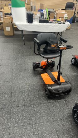 Brand New Super Handy Scooter Model Gut177