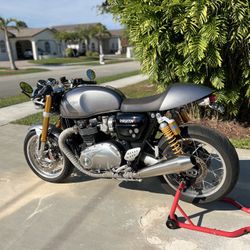 2016 Triumph Thruxton 1200R