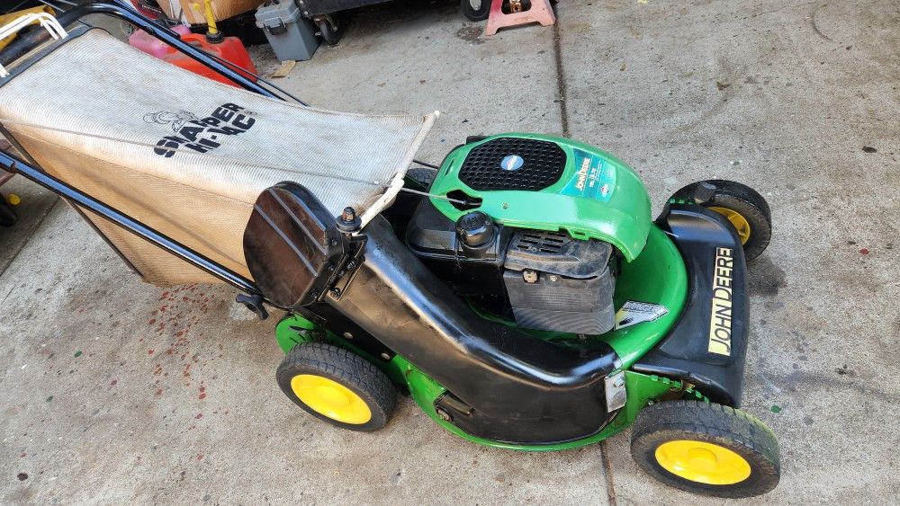 John Deere SJ20 Commercial Self Propelled Lawn Mower