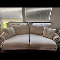 Mayo Furniture Sofa