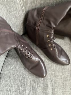 Very Nice Long Boots Size 8 And Half