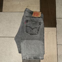 34X32 501’s Levis 