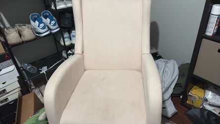 For 250 clean come pick it up need gone asap