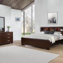 Jessica 4-piece Eastern King Bedroom Set Cappuccino