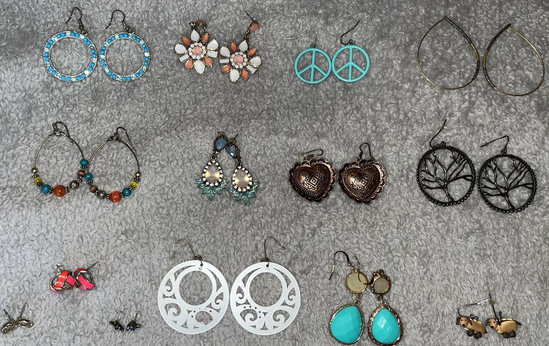 Jewelry - Earrings 