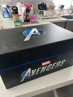 Disney Marvels Avengers the game Xbox collectors edition captain America