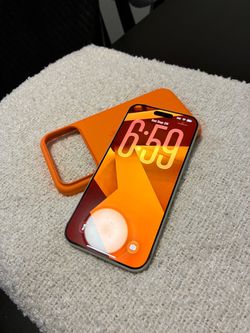 IPHONE 17 Pro Max•UNLOCKED “READ”