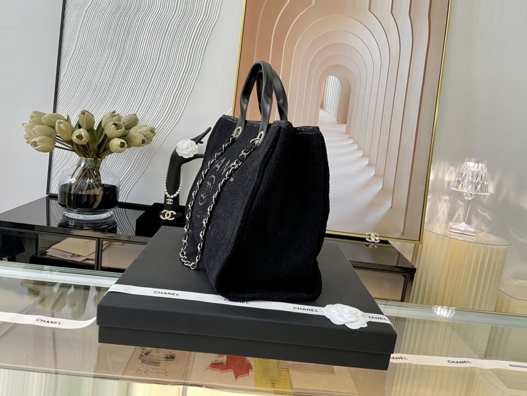 Chanel Shopping Bags 199 2  