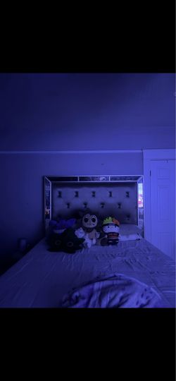 Queen size bed