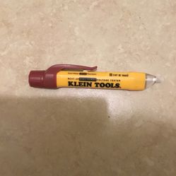 Klein Tools NCVT-2P Dual Range Voltage Tester
