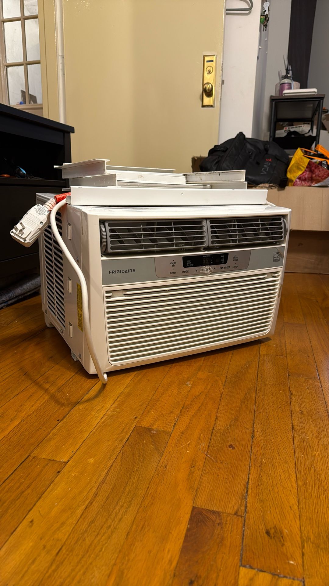 Frigidaire Air conditioner