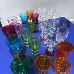 Fun Plastic Cups - Great For Outside 