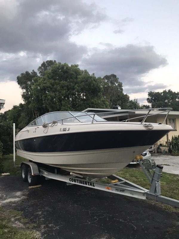 24ft bayliner cabin cruiser for Sale in Tampa, FL - OfferUp
