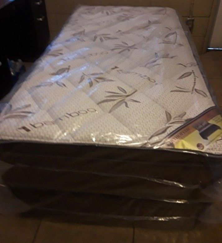Brand New Twin Size Pilllowtop Mattress Included Box Spring.
