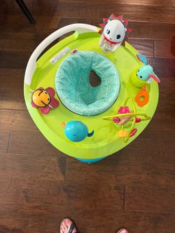Tiny Love Mobile Baby Activity Center