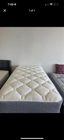 Twin mattress