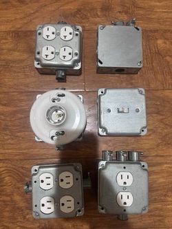 Outlet Box Kits (READ DESCRIPTION)