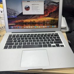 APPLE MACBOOK AIR 13”