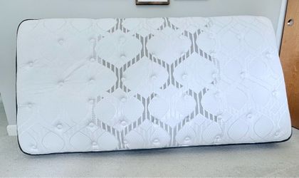 Twin mattress