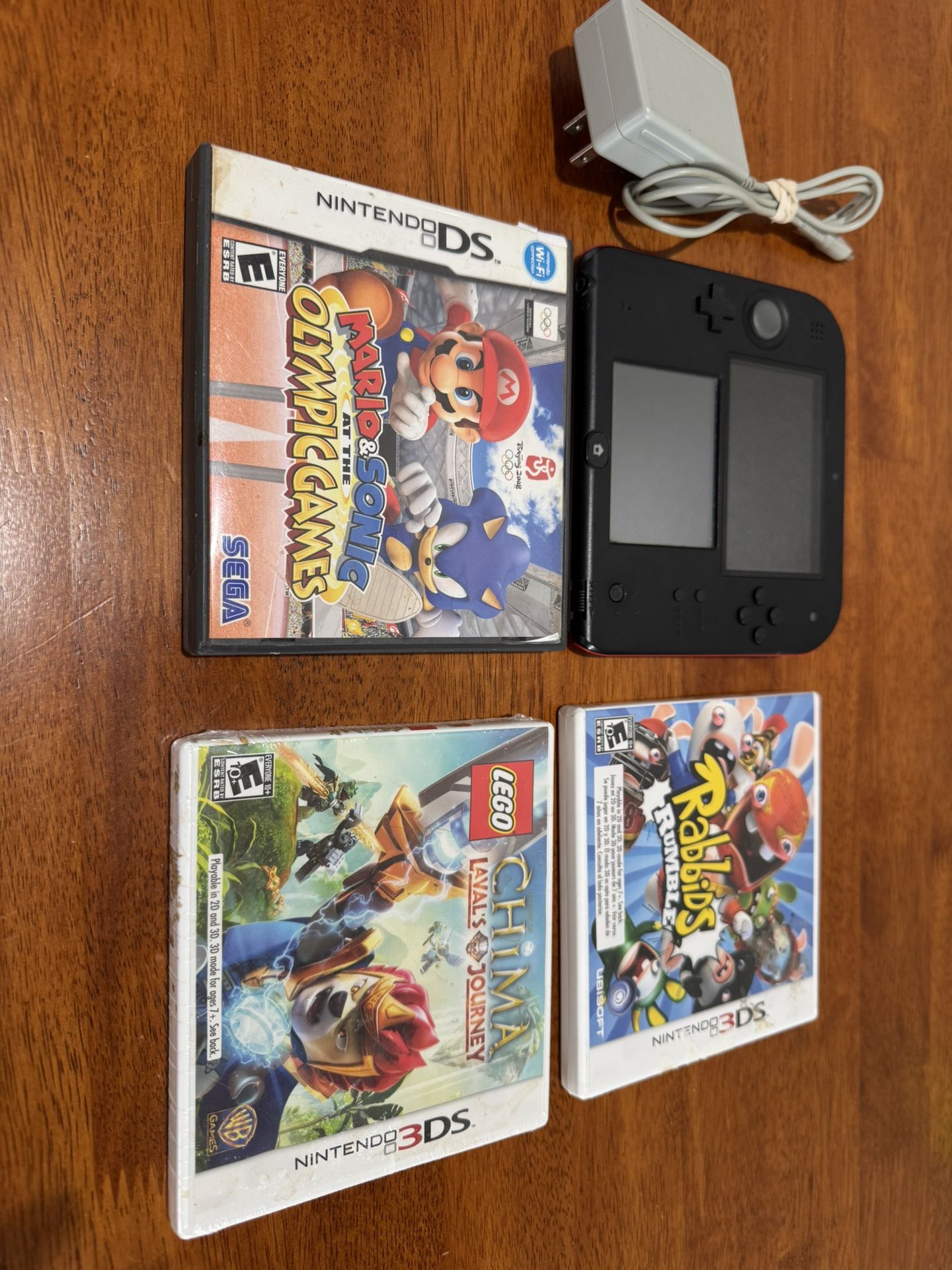 Nintendo 2DS , 3 Games