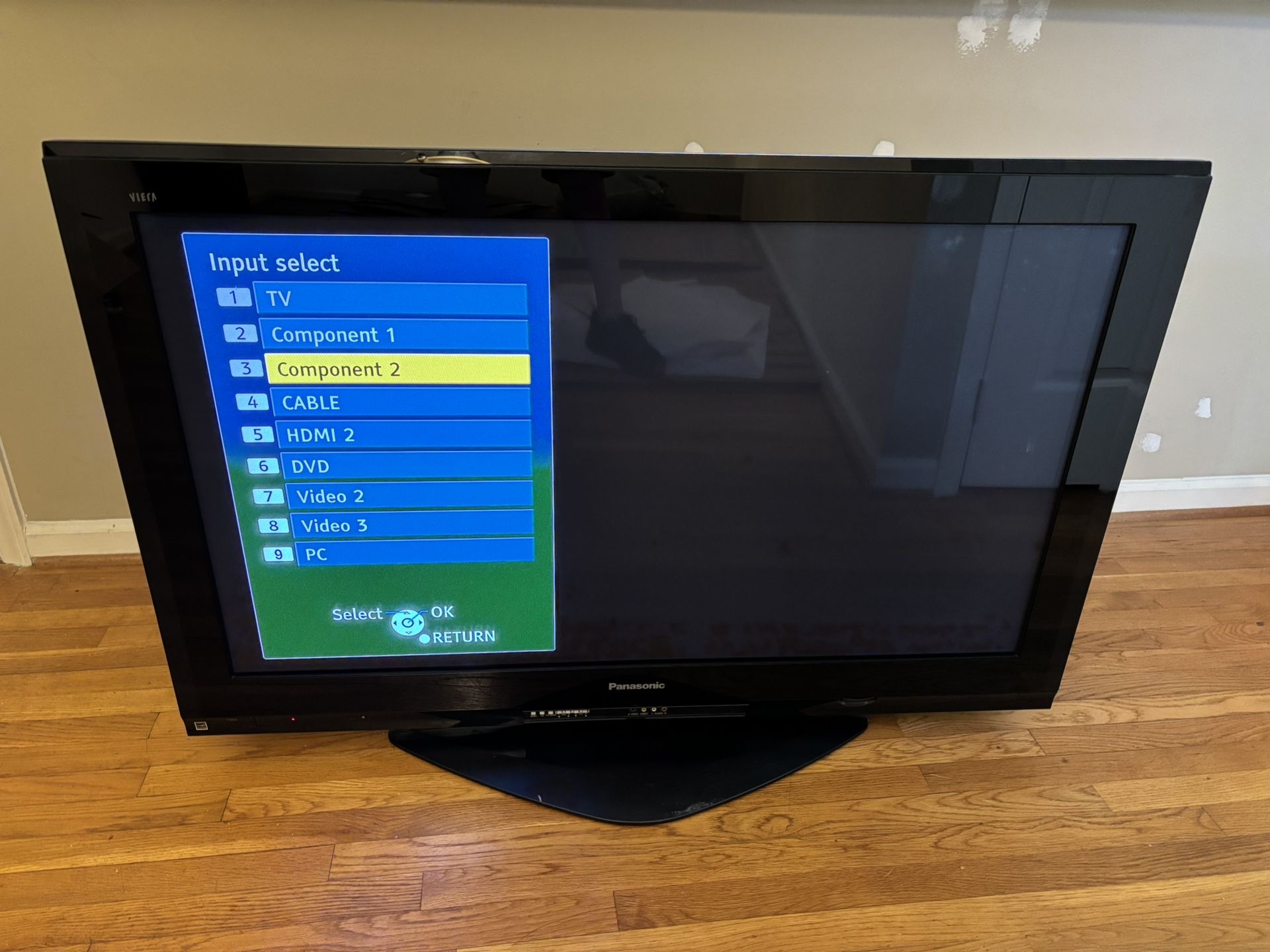 Panasonic TH-50PZ700U 50" 1080p plasma HDTV