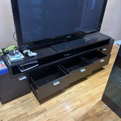 Tv Stand With 65 Inch Plasma Panasonic Tv