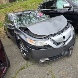 ACURA TL 1010         FOR  PARTS 