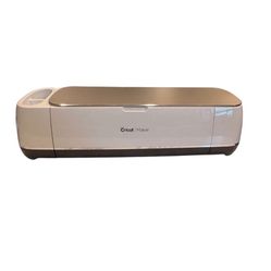Cricut Maker 3 (*brand New )-Champagne Bundle