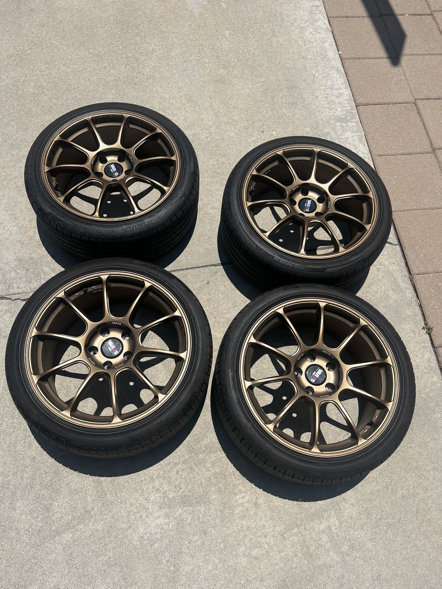Bronze Variis Wheels