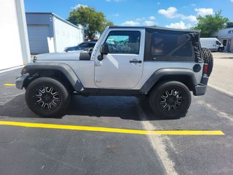 2011 jeep wrangler 6 cylinder sport