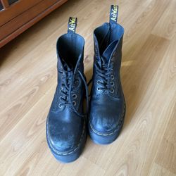 platform doc martens W7