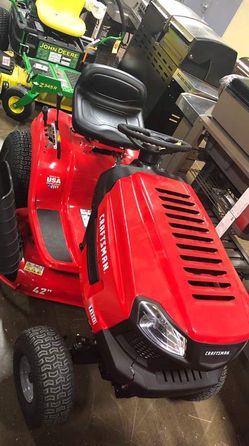 Brand New CRAFTSMAN T110 17.5-HP Manual/Gear 42-in Riding Lawn Mower with Mulching Capability R 85