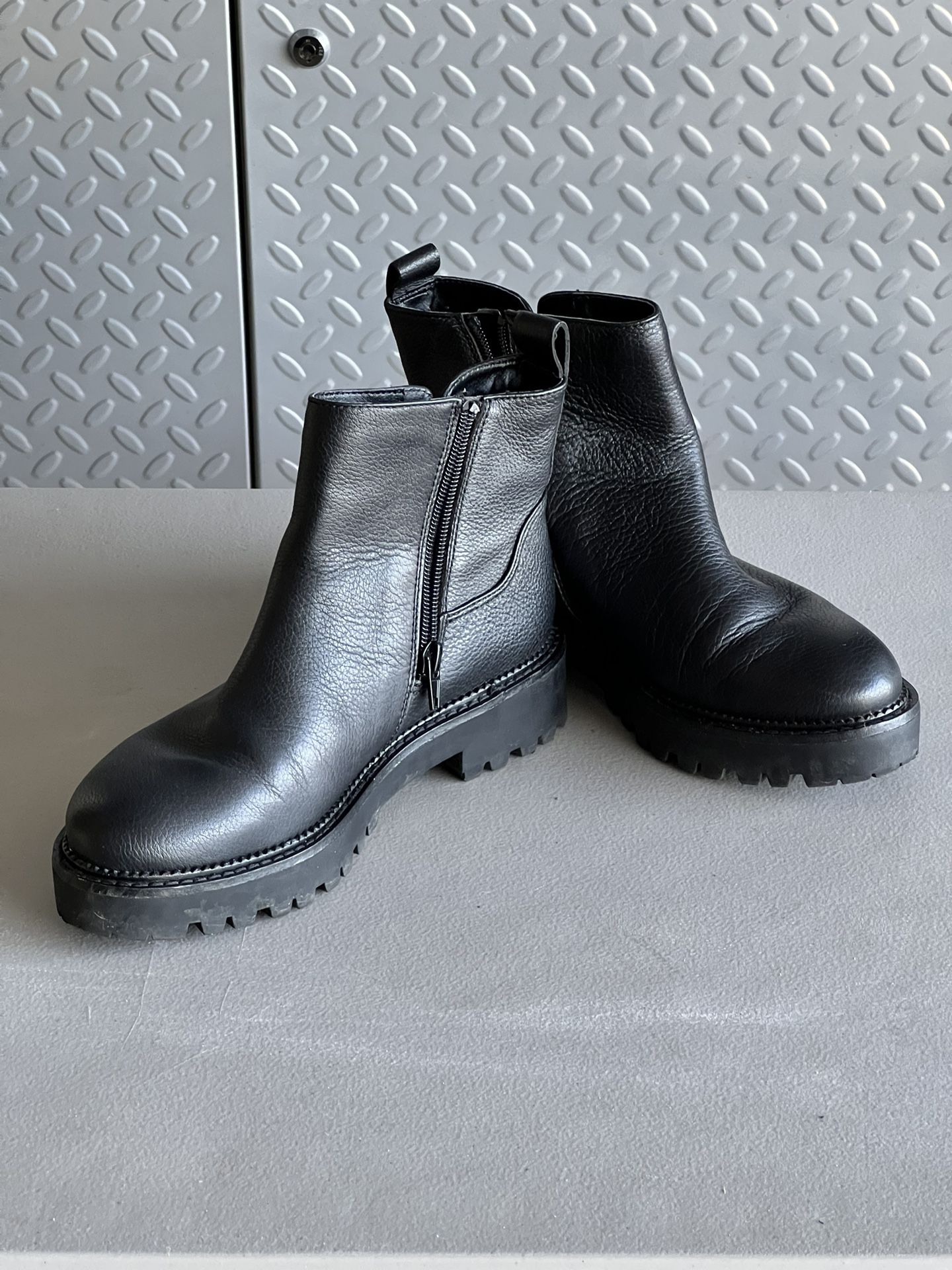 Miller 2 Water Resistant Boot (black)