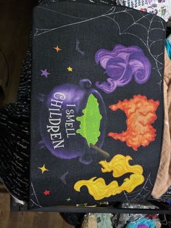 Hocus-pocus Halloween rug new without tag