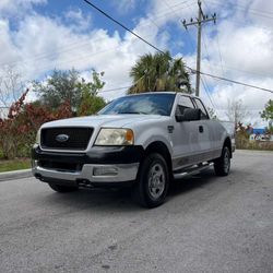 2004 FORD F150 4WD V8