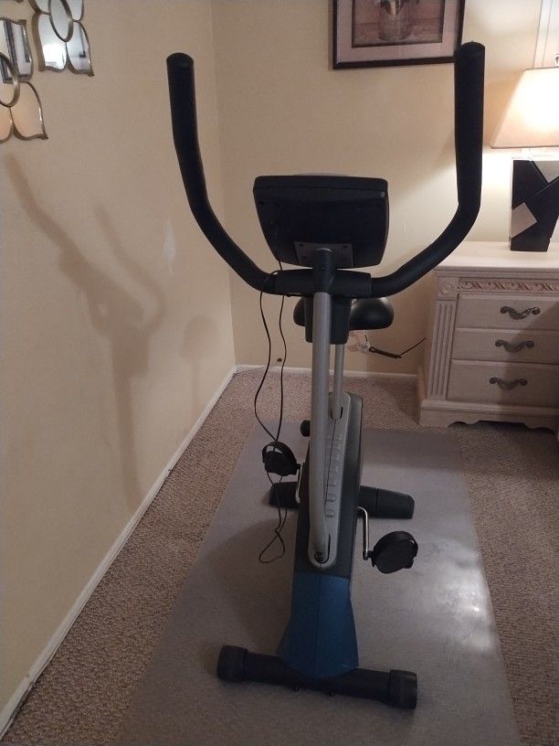 EXERCISE BIKE. EXCELLENT CONDITION.