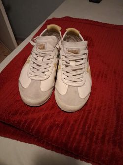 Tiger size 9.5
