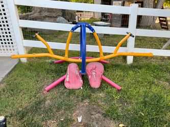 Seesaw/teeter totter/playground equipment