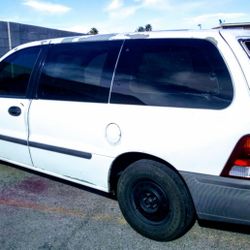 2000 Ford Windstar