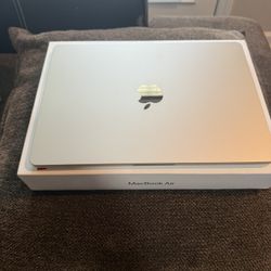 MACBOOK APPLE 
