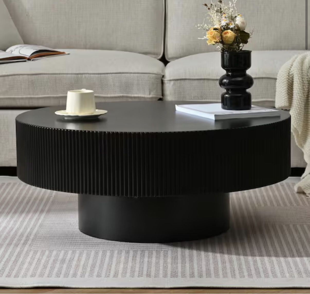 31.5" Black Round Coffee Table