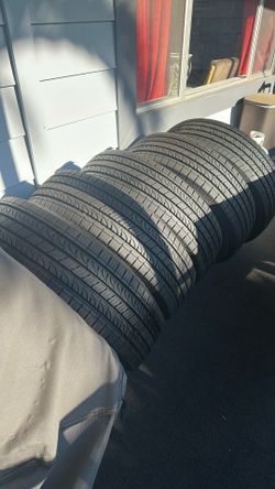 Yokohama 255/70/18 Dot# 16/2024 only 100 miles on these tires like new $400 for all five