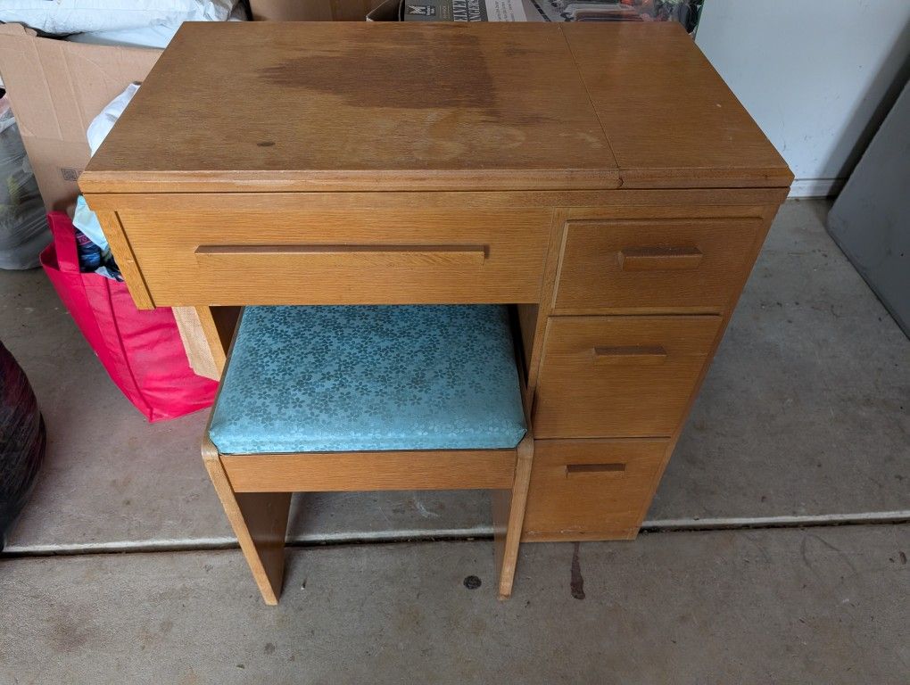 Sewing Machine Table With Old Machine