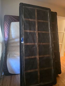 Aireloom Mattress and Box Spring Set