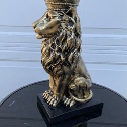 Leo The Lion Statue