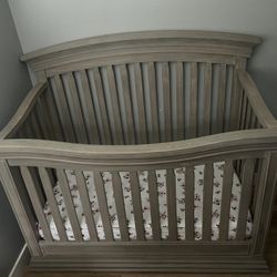 4-in-1 Vista Elite Crib 